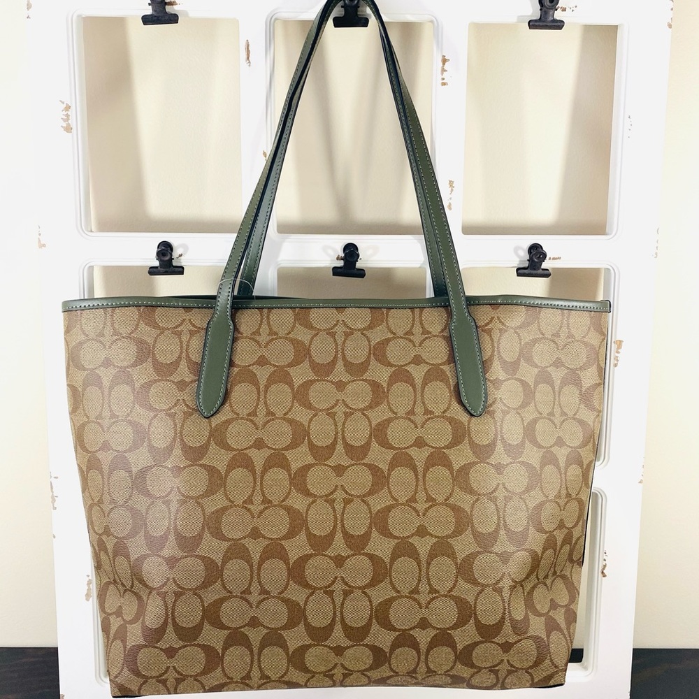 COACH Signature Open City Tote - Picture 4 of 16